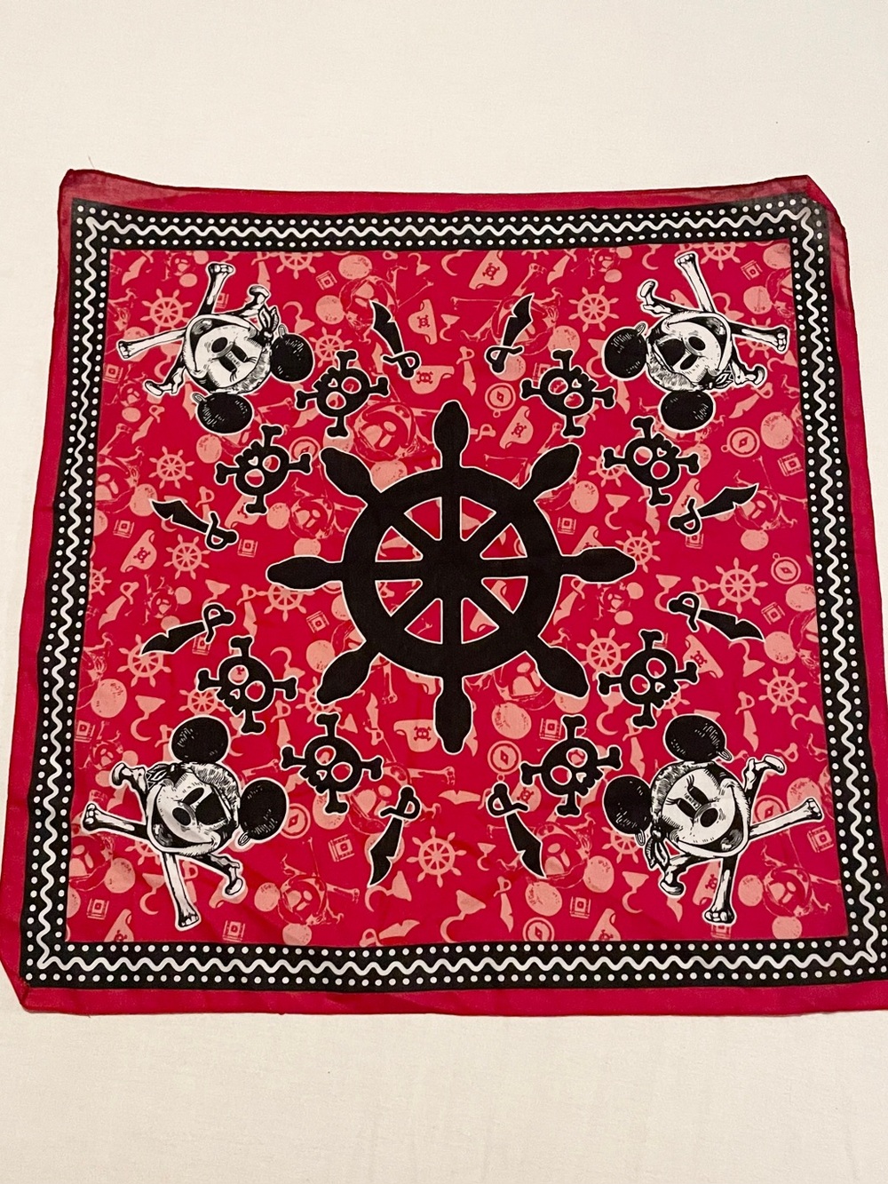 Disney Pirates of the Caribbean Mickey Minnie Mouse Cotton Pirate Bandana Red